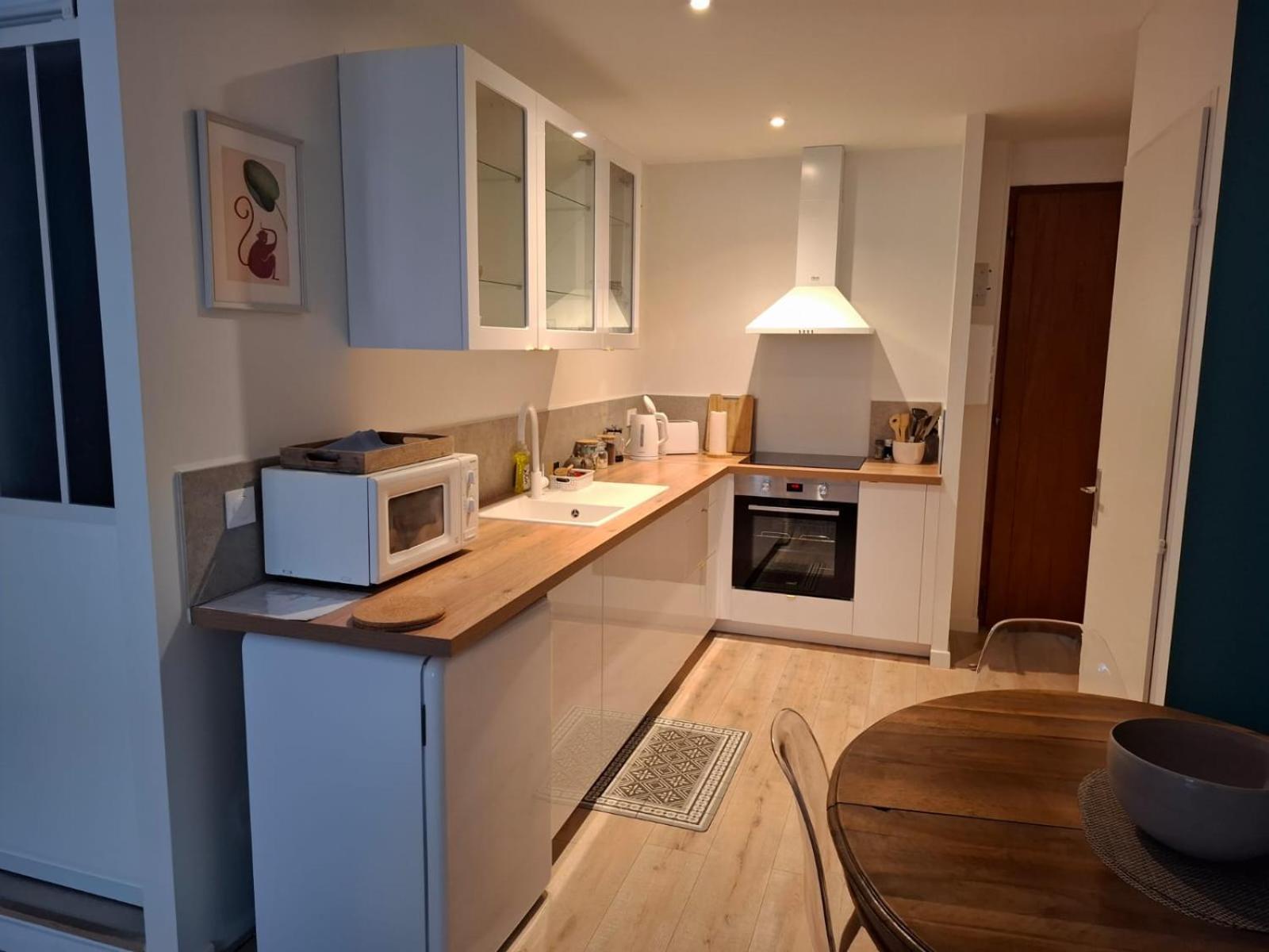 Apartment Centre Place Aux Herbes
